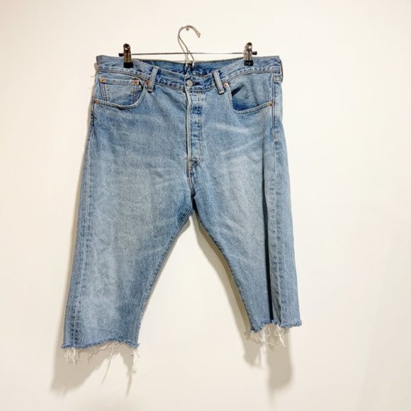 Levis 501 CT Mens Denim Cutoff Shorts Button Fly Blue Size W36 L30 - Picture 1 of 9